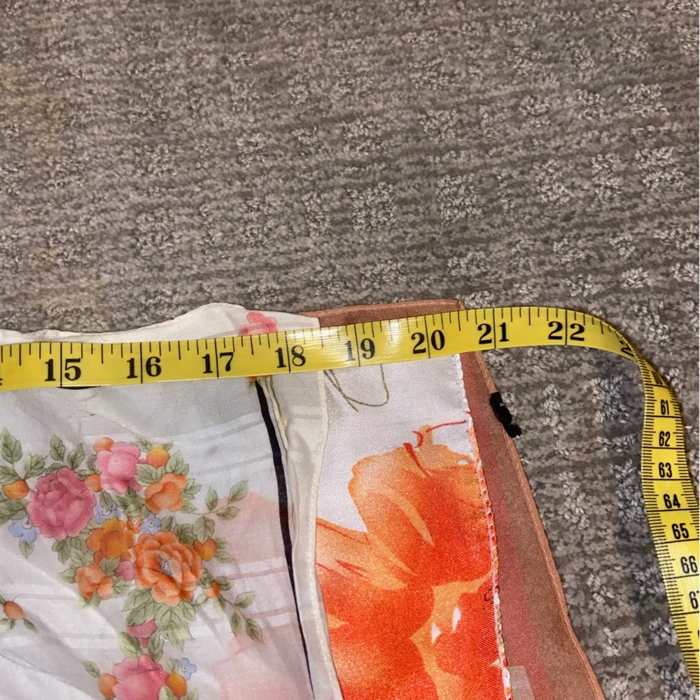 Scarf lot 8 - Picture 1 of 7